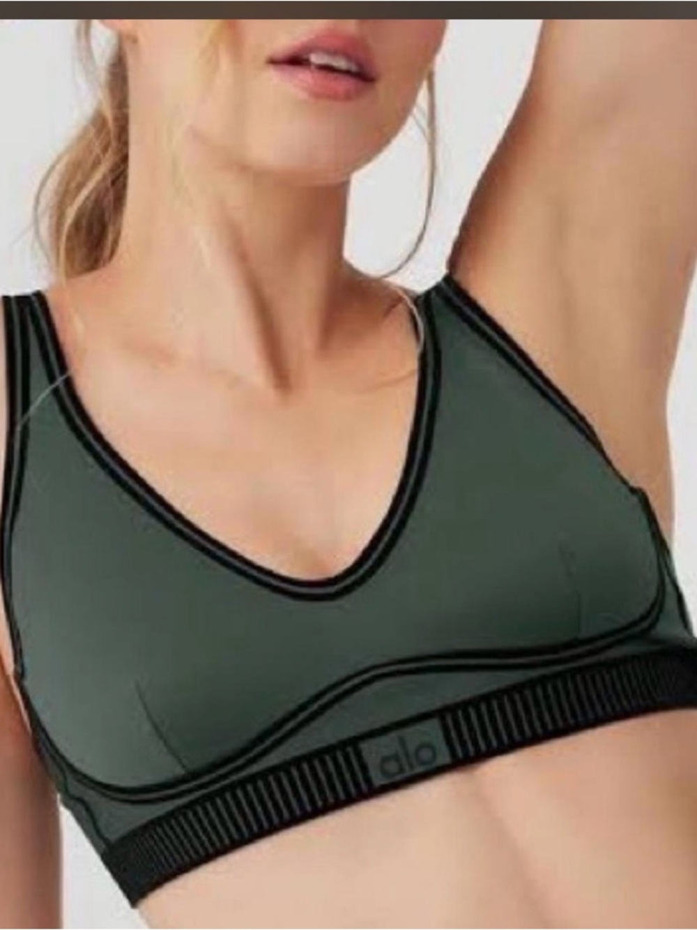 Alo yoga green airlift line up bra size L NWOT